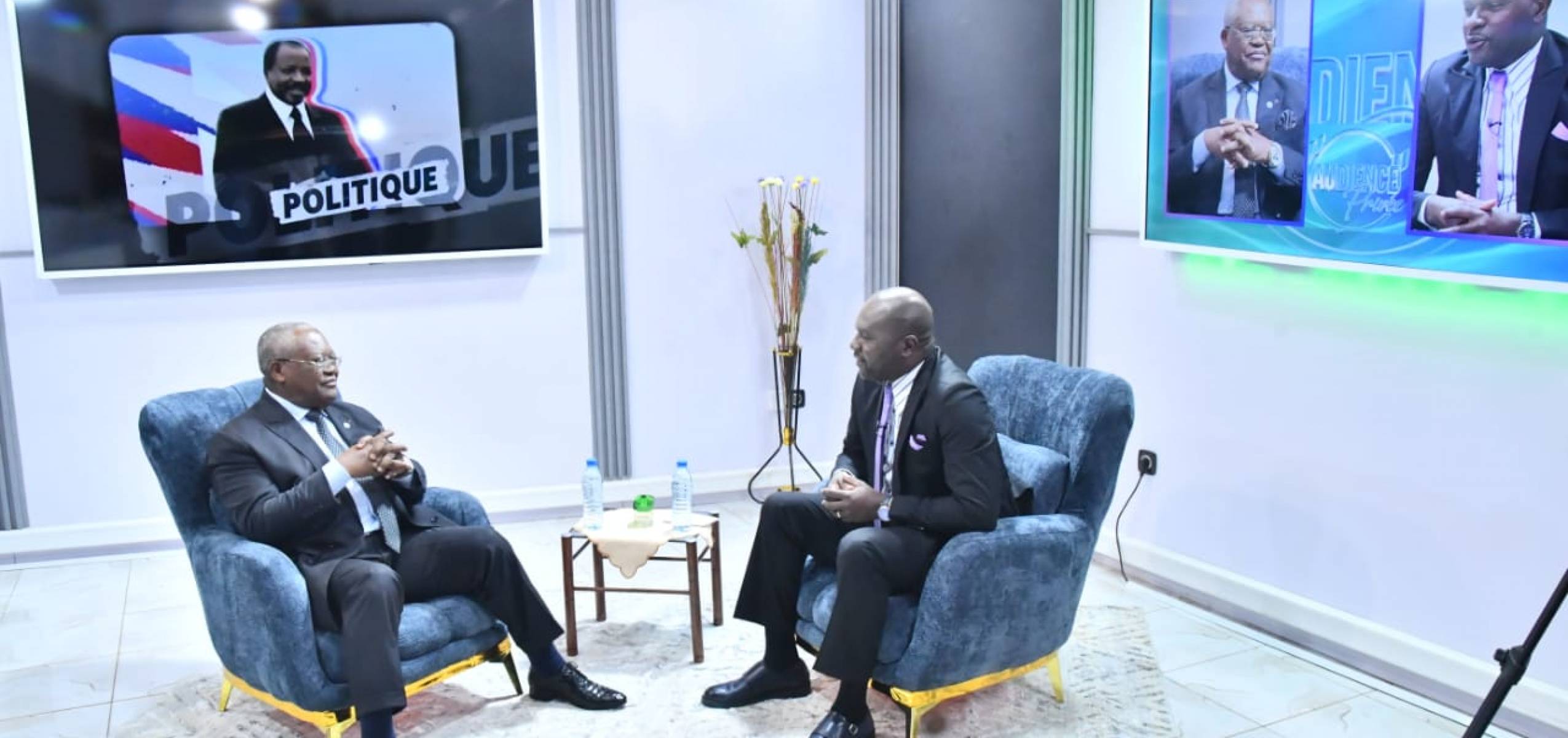 PROMOTION DE L'ADMINISTRATION PUBLIQUE CAMEROUNAISE : LE MINISTRE JOSEPH LE SCELLE UNE ALLIANCE STRATÉGIQUE AVEC LE POOL MÉDIA DU GROUPE SAINT-CHRISTOPHE…